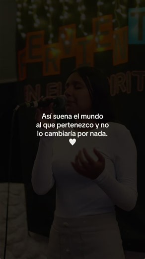 Presencia de Dios: adoración y felicidad para jóvenes cristianos
