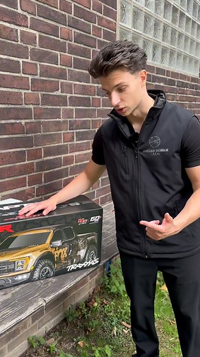 Wie schön ist er?!😍 Die neue Traxxas Ford Raptor Special Edition in Gold🔥 Würdet ihr ihn euch kaufen?🤔 #traxxas #ford #raptor #fordraptor #radiocontrol | Modellbaucenter Bochum