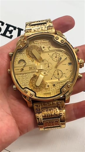 18 reactions | The Diesel Gold Big Daddy watch is a bold statement piece, featuring a large gold-plated case and a distinctive design that exudes luxury. Its intricate details and precision craftsmanship make it a standout accessory.#DieselGoldBigDaddy #LuxuryTimepiece #WatchGameStrong #StatementWatch #TimelessElegance #WristCandy #FashionOnTime #TikTokTrendsetter #sevenrocksjewellers | 25Verschlauer114 | Facebook
