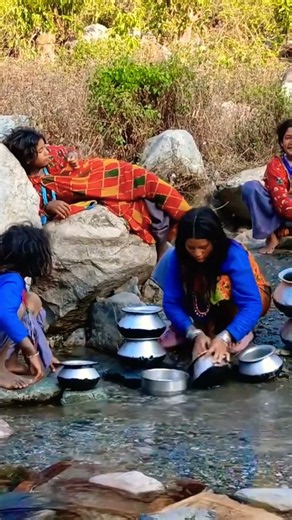Raute Village of Nepal | Happy Life, Living with What We Have | Simple & Peaceful Village Life 🇳🇵
