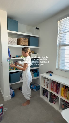 Comment SHOP for links! ✨ Picture this, I was halfway through this little “project” with toys all over, I was like …oh dang, what am I doing, I really understood the assignment! 😆 But, there was no going back. We didn’t need or use all the toys anymore and it was time. I got rid of almost everything except for the books and nerf guns because…boys. We moved in a desk and a bean bag and now it’s a cozy study/homework/reading space. The best part is, this space is getting used way more now than it