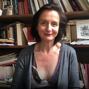 80K views · 1.7K reactions | Laurence Vielle lit le poème "Femmes et hommes" de Julos Beaucarne. | Musiq3 - RTBF | Facebook