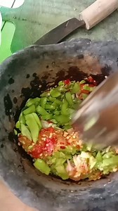 Tutorial ngarujak roay ngarah ngeunah cikruh 😋😁 #kontenkeseharian #sunda #makan #reseprujakroay #ernaerna | Erna Erna