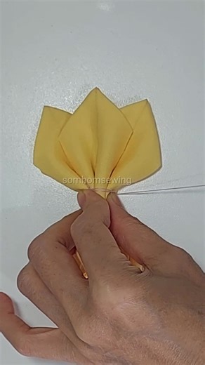 Bow accessories #handmade #craft #handmade #accessories #fabricbows #bows #bowstyle #bowforhair #hairbows #hairaccessories #handmadebows #yellowbows #sewing #somhomsewing | somhomsewing