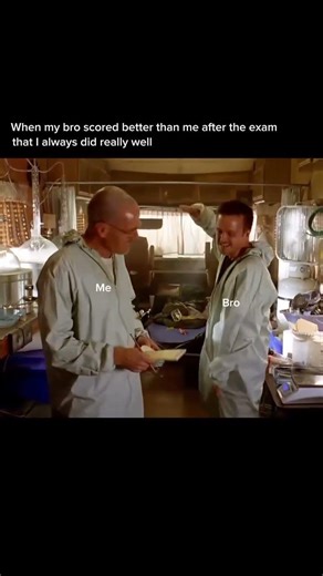 🧪 Interesting fact: In Breaking Bad, the iconic blue meth that Walter White produces