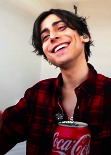 Aidan Gallagher Short Hair Transformation