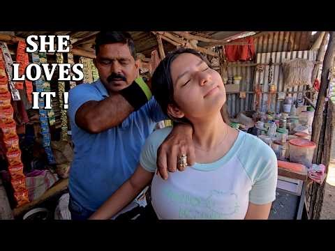 Acupressure Indian Street Barber Head Massage 💆‍♀️ | Beautiful Girl First Time on the Roadside