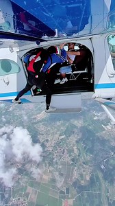 237K views · 2.9K reactions | Skydiving ✈️✈️ episode 302 Skydiving ✈️ #gopro #sky #skydivegram #jumpsuit #love #jointheteem #freefall #adventure #skydivers #skydiver #skydivinggram #parachute #skydiving #freefly #skydive #iloveskydiving #flying #jumping #fly | The Captain | Facebook