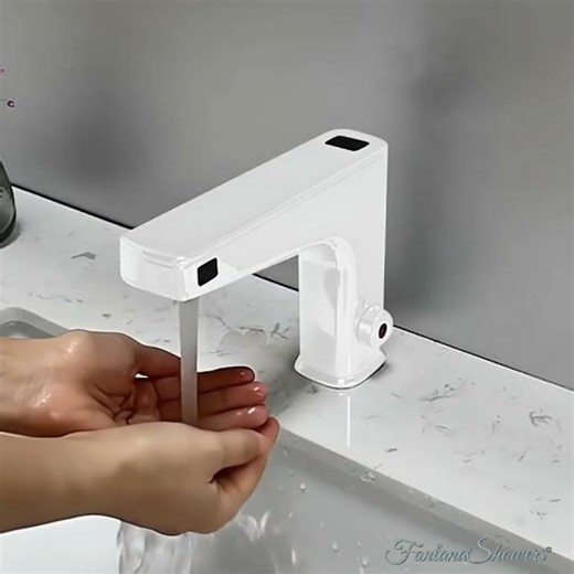 Fontana Quarto™ Line Matte White 2-in-1 Touchless Faucet FS7956MW