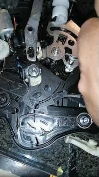 2018 VW Caddy passenger sliding door lock mechanism self repair. part 3