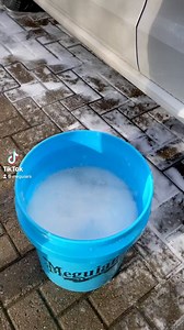 3.5K views · 16 reactions | En daarom gebruik je een grit guard. | Meguiar's | Facebook