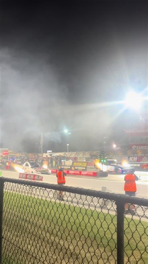 Día 1: Drag Racing en Brisbane