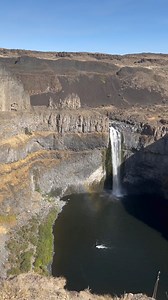 Discover the breathtaking beauty of Palouse Falls in the heart of Eastern Washington. #StateOfWaTourism 🎥: usontheroadagain on Instagram | State of Washington Tourism
