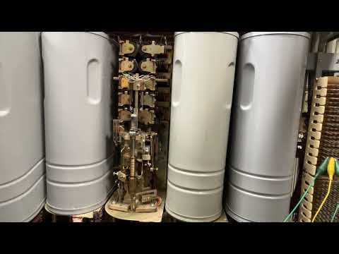 Trunk hunting in Strowger step office. (SXS) Multi line service.