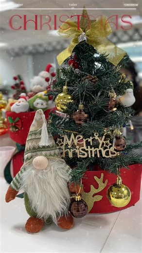 18 reactions | Christmas is coming❄️ | Huỳnh Lan Lan | Facebook