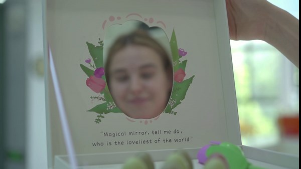 Bubble Tea Gift for Mom, Lychee & White Peach with Popping Bubble, Grapefruit & Guava with Nata De Coco, Grape Syrup with Crystal Bubble Jelly WITH 8 Lemon Slices, Straws, Cups, Bubble Tea Kits 8 Packs