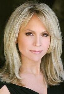 Barbara Alyn Woods: Bio, Height, Weight, Age, Measurements