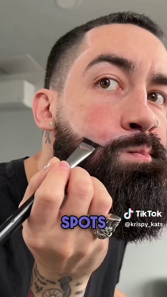 How to line up your beard in 60 seconds! I made a quick tutorial on a beard line ip, let me know if y’all want a more in depth beard tutorial in the comments! I have the thickest beard but a few patches that dont grow in the fullest so I apply some color enhancements to make it appear more full! #krispykats #beard #beardlook #tutorials #beardgang #lineup #foryou #phillybarber
