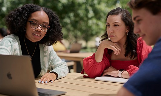 Apple 职业机会：欢迎在校生或毕业生加入我们。