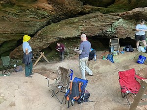 EKU archaeology students working to find artifacts in Daniel Boone National Forest