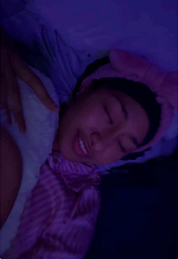 The random Shi I do in my room when I’m bored and bf sleeping on ft 😂 #fyp #drafts #cringe