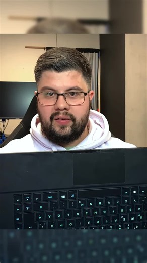 💻 Laptop za 13 000 zł wrócił do życia! Trafił do mnie Alienware z usterką, która na pierwszy rzut oka mogła oznaczać uszkodzony procesor – a to już bardzo kosztowna sprawa. Po dokładnej diagnostyce okazało się jednak, że winna była niewielka przetwornica, która po prostu odmówiła posłuszeństwa. 🔧 Wymiana uszkodzonego elementu ⚡ Laptop znów działa ✅ Sprzęt w 100% sprawny Nie zawsze najgorszy scenariusz się sprawdza – czasem wystarczy wiedzieć, gdzie szukać problemu 😉 📦 Naprawy wysyłkowe – zap