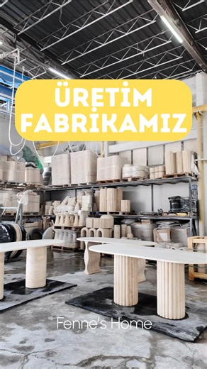 Traverten Sehpa, Yemek Masası & Dekorasyon | Fennes Home on Instagram: "Doğallığın ve ustalığın buluştuğu yer! 🛠️ Fennes Home olarak, travertenin ham halinden şık ve zamansız tasarımlara dönüşümünü büyük bir özenle gerçekleştiriyoruz. ✨ Üretim fabrikamızda, her detay titizlikle işlenir ve en yüksek kaliteyle buluşur. 🌿 Doğadan ilham alan benzersiz tasarımlarımızın arkasındaki süreci keşfetmek için bizi takip edin ! 🤍 www.fenneshome.com . . . #travertine #traverten #travet