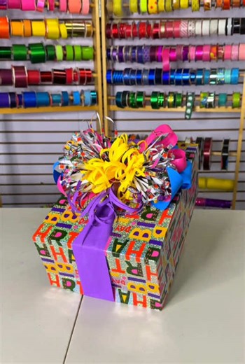 Tutorial de Envoltura de Regalos: Aprende a Crear Moños