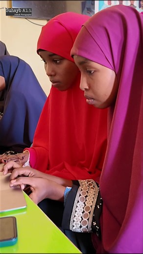 Barashada xirfadaha dijitaalka ah waxay kor u qaadaysaa horumarka iyo hal-abuurka dhalinyarada. Qaar kamid ah ardayda dhamaysay c𝐨u𝐫s𝐞 𝐯i𝐝e𝐨 𝐄d𝐢t𝐢n𝐠 (B𝐂02) machadka Tiigso Technology & computer collage. Content Creator: Ifrah Bishar Content Producer: Sohaib Ali @Nahwa qurux 👸🏼🦋 @Fatima Hish vediography @ABDALLA Motion Graphics @mss __privacy🧕❤ @humble girl @Anaskey @eng.maahir7 @Amiirka Cas🛬🌴🛶🧳 @𝗔𝗜𝗦𝗛𝗔👑😍 #suhaybphotographer #SomaliCreatives #BarashadaXirfadaha #somalilan