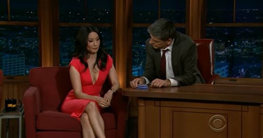 Lucy Liu looked uncomfortable when Craig Ferguson made a weird Chinatown joke in tense interview