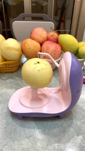 🍎 New Portable Apple Peeling Machine | Peeling apples just got easier!