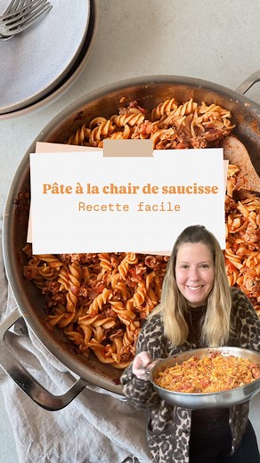 Pâtes à chair de saucisse italienne 🍝 Un plat réconfortant, rapide et plein de saveurs ! 🌿 Les graines de fenouil apportent une touche anisée subtile qui relève parfaitement la saucisse et la sauce tomate. Simple et efficace ! pour 2 personne : *2 saucisses (italiennes) *1 oignon *1 CC de graines de fenouil *1 CC de paprika fumé *250 g de pâtes *1 boîte de chair de tomate *Le zeste d’1/2 citron *Parmesan râpé *Huile d’olive, sel, poivre 1️⃣ Émincer l’oignon, retirer la peau des saucisses et le