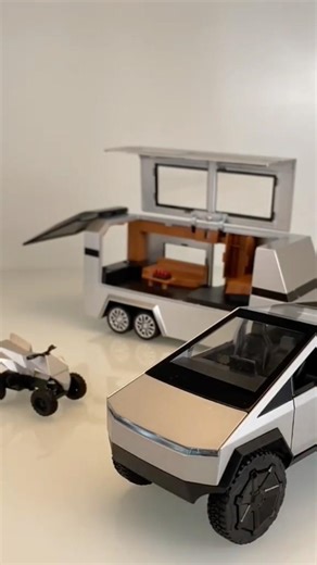 The Details are INSANE! Tesla Cybertruck 1:24 Diecast Masterpiece Review