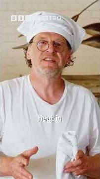 Marco Pierre White prepares flawless Gratin Dauphinois #marcopierrewhite #shorts #cooking