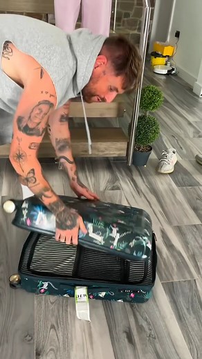 9.5K views · 215 reactions | Heavy suitcase prank  | Family Prank | Facebook