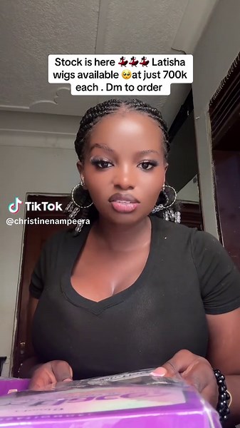 Due to public demand 💃🏿latisha wigs are here . Limited stock 💃🏿💃🏿so just Latisha wigs available - [ ] Flamboyage Sand (2pieces) - [ ] T1B/30 (2 pieces) - [ ] Flamboyage auburn (1 piece) - [ ] Latisha wig Jet Black 1 (4 pieces)