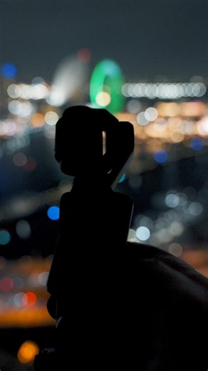 📍横浜開港祭 ビームスペクタルinハーバー ✨ 40分間で2500発の圧巻の花火ショー ✨ みなとみらいの美しい夜景 をご覧ください 📸 ：Osmo Pocket 3 🎬 ：IG/da1ch1.k080 #DJI #OsmoPocket3 #ビデオカメラ #横浜開港祭 #花火大会 #みなとみらい | DJI