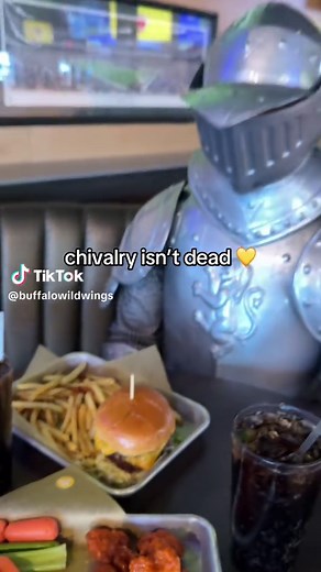 Enjoy the Pick 6 Meal at Buffalo Wild Wings