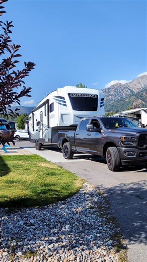 It’s true… there’s just one week left this season to stay at Alpine Valley RV! 😭 But it’s not to late to plan a fall trip to the Tetons or to take a stay-cation before the snow comes. Book before Oct 31st and you can enjoy these spacious sites and 360 degree mountain views! 🏔️ #rvsite #rvresort #jacksonhole #rvpark #alpinewyoming #rvtravel #rvlife #rvliving | Alpine Valley RV Resort WY