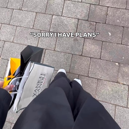 With fashion, food, and fun for all the family – Braehead Centre is the go-to destination this summer 🧃👟☀️ | Braehead Centre