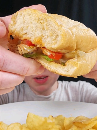 Turning hate comments into sub sandwich fuel 🥪🔥 If you’re gonna scroll…you might as well stay for the loaded sub, crunchy bites, and all the good stuff 😂 Shoutout to everyone who leaves kind comments…you’re the real MVPs that make every bite better 🙂 #funny #comments #fastfood #hatecomments #mukbang