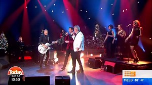 DC enlisted the help of the legendary Jimmy Barnes and Diesel this morning to perform 'Rockin' Around the Christmas Tree' from his album 'Baby It's Christmas'! 🎄 #9Today | TODAY