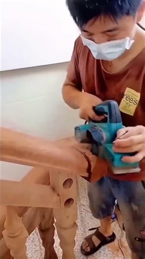 Polishing process of curved staircase handrails