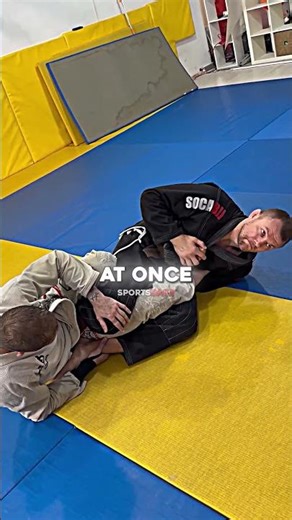 Never Underestimate This Jiu Jitsu Move 😱 (@jamesclingerman)