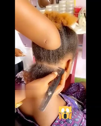 Watch This Amazing Talented Braider Install Box Braids #boxbraids #hairtransformation #reaction #naturalhair #hairstylist #braids #protectivestyles #hairtutorial #braider | Mane Attractions Virgin Hair /Weaving Salon