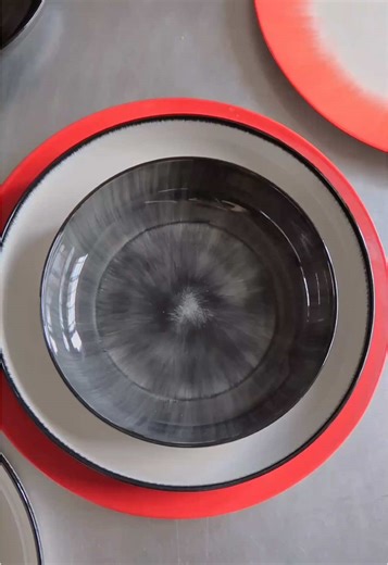 Building a Unique Tableware Collection with Ann Demeulemeester