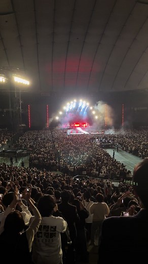 Maroon 5's Sugar Live Concert in Tokyo 2025