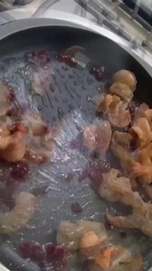 1.4K views · 68 reactions | Solicita tu catálogo de kitchenfair y tu demostración gratis con un servido con Ángeles - Kitty Kitchen Fair !!! Por lo pronto te dejo una receta para que prepares tu propia pasta fresca en salsa de betabel y camarones, te va a fascinar y lo mejor es que es súper fácil de preparar. Ya conoces las preciosuras de estas piezas ?? #recetasaludable #recetafacil #chefremy #kitchenfair | Chef Remy Garibay | Facebook