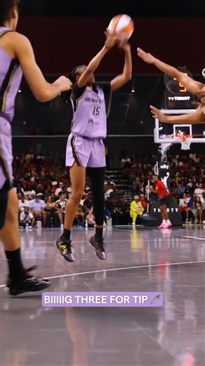 KNOCK IT DOWN Tip Hayes! 🗣️🗣️🗣️🔥 #wnba #goldenstatevalkyries #shorts
