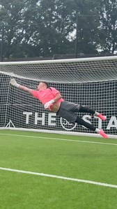 677K views · 27K reactions | The best Glove/Boot/Kit combo you will see today 略 theonegloveco #goalkeeper #goalkeepertraining #football | Declan McCarthy | Facebook